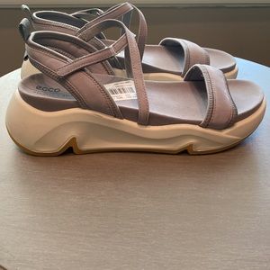Ecco Chunky Sandal
